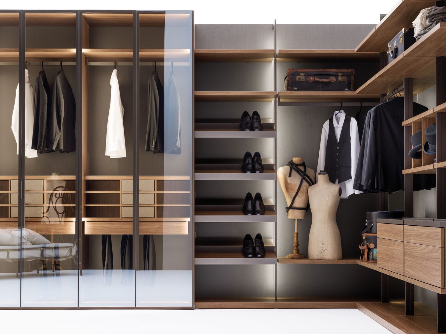 Pair the Cabina walk-in closet with Core modules with solid and framed glass doors. 