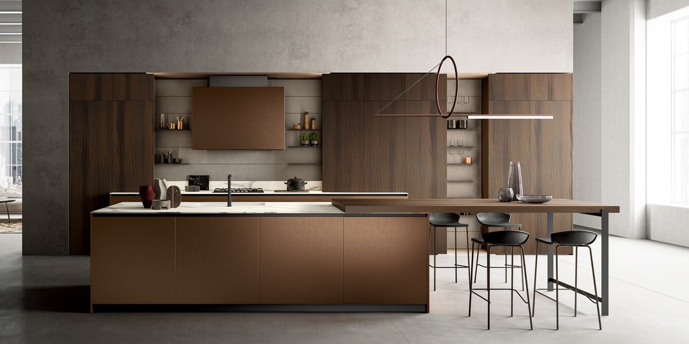 Luxury Omicron kitchen in Rovere Thermo wood veneer and Rame metallic lacquer, which gives the cabinets the look of brushed sheet metal.