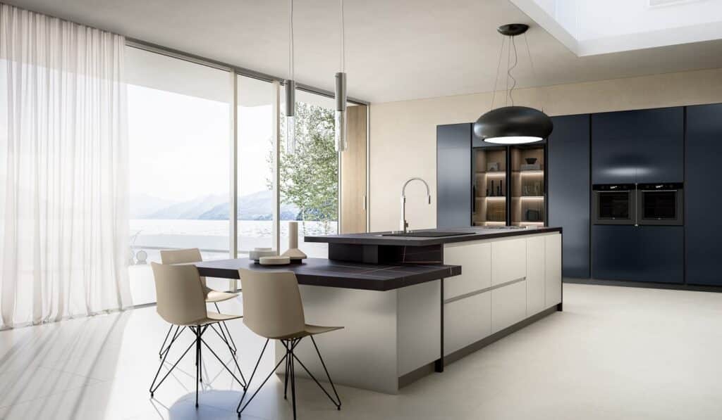 Color Therapy: luxury kitchen in blue and white