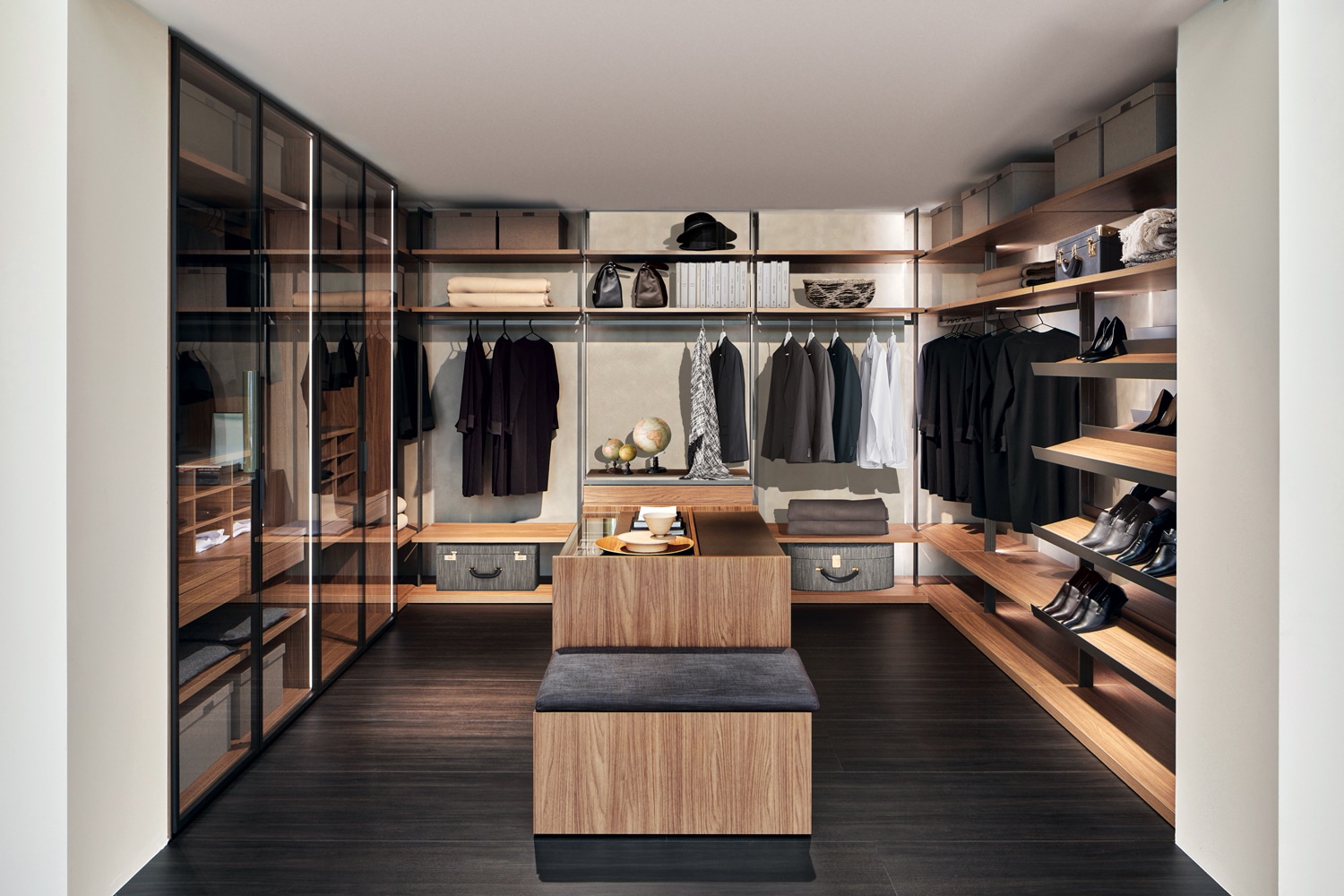 Luxury Walk in Closet, Modern Closet, Closet Idea